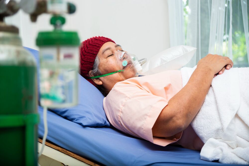 oxygen-cylinders-in-emergency-medical-treatment